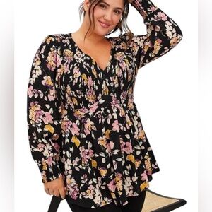 Torrid Floral Crinkle Gauze Smocked Babydoll Top size 4 (4X)